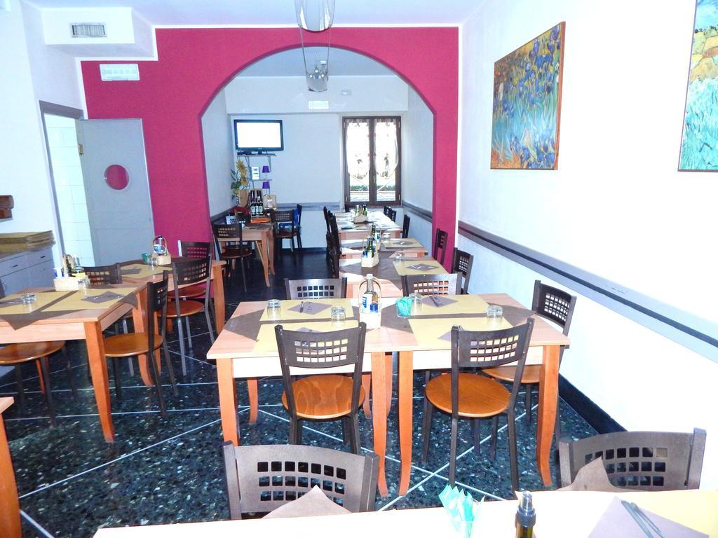Albergo Torino Albenga Kültér fotó